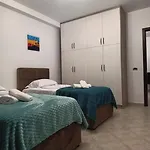 דירה Xhulial 3 *