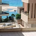 Xhulial 3 * סרנדה