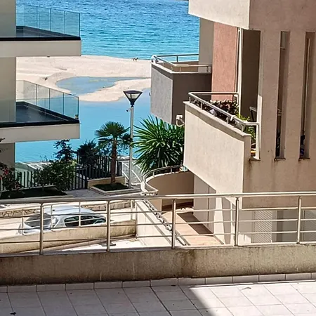 Xhulial 3 * Saranda