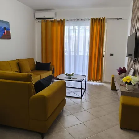 Xhulial 3 Appartement *