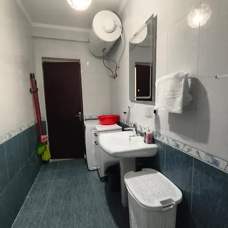 Appartement Xhulial 3 *