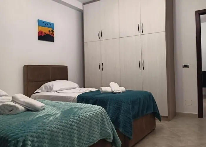 Apartment Xhulial 3 *