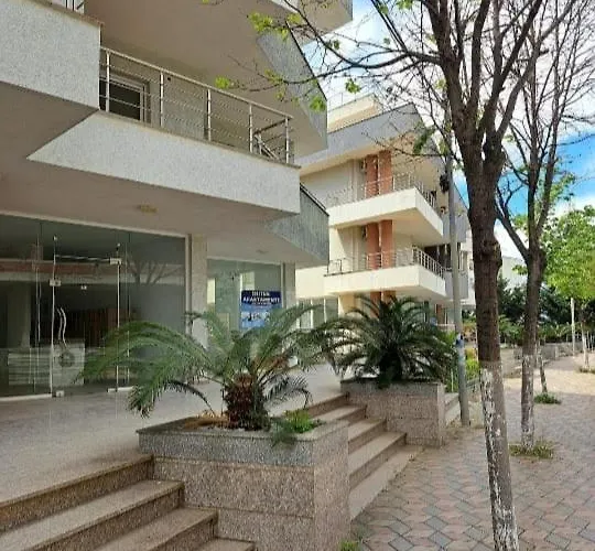 Xhulial 3 * Sarandë